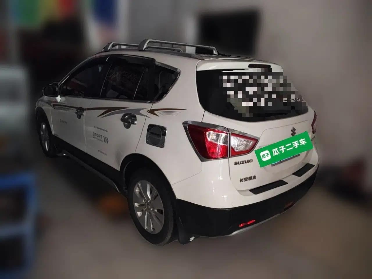 Suzuki S-Cross 2014 1.6L CVT Two-Wheel Drive Elite Version — миниатюра 4