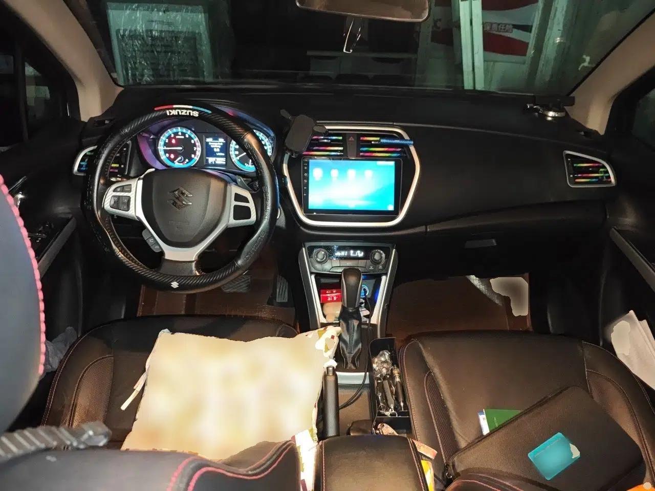 Suzuki S-Cross 2014 1.6L CVT Two-Wheel Drive Elite Version — миниатюра 10