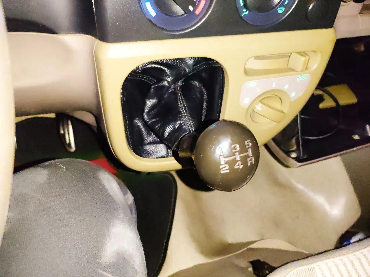 Suzuki Landy 2009 1.4L Manual Comfort Version Sunlight Edition — миниатюра 15