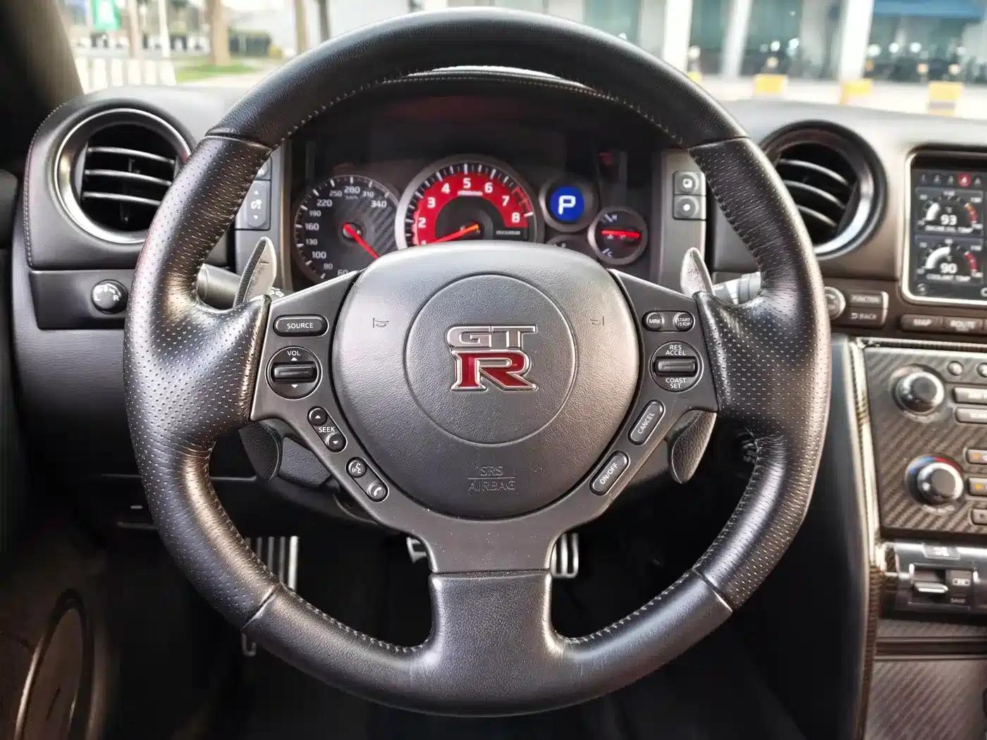 2012 Nissan GT-R 3.8T Premium Edition — миниатюра 16