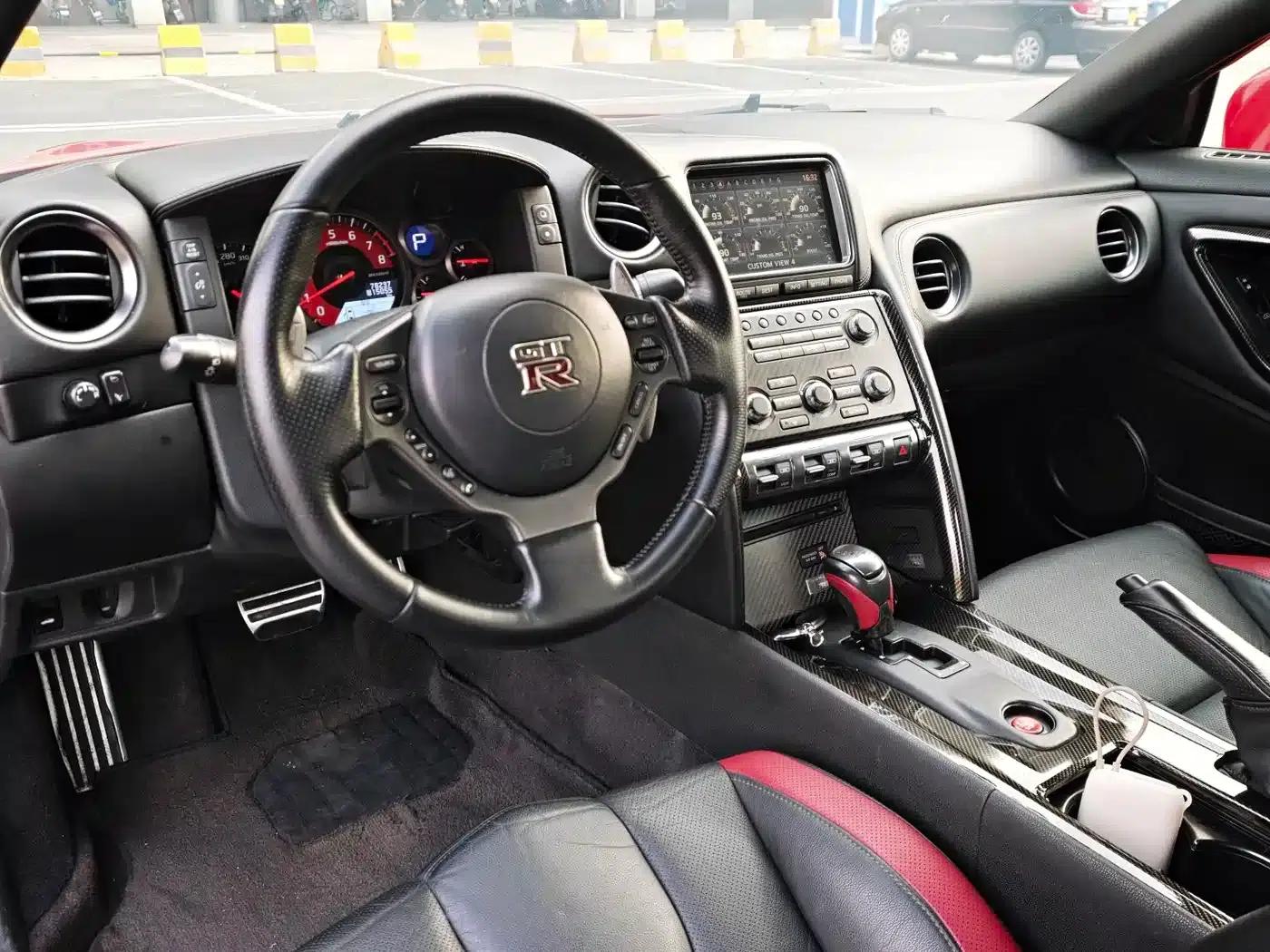 2012 Nissan GT-R 3.8T Premium Edition — миниатюра 8