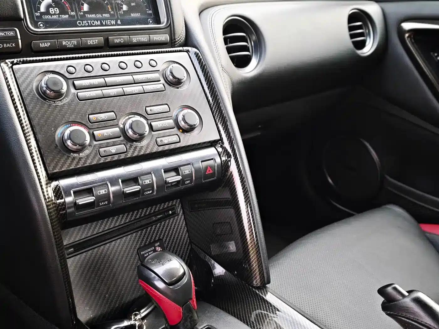 2012 Nissan GT-R 3.8T Premium Edition — миниатюра 10