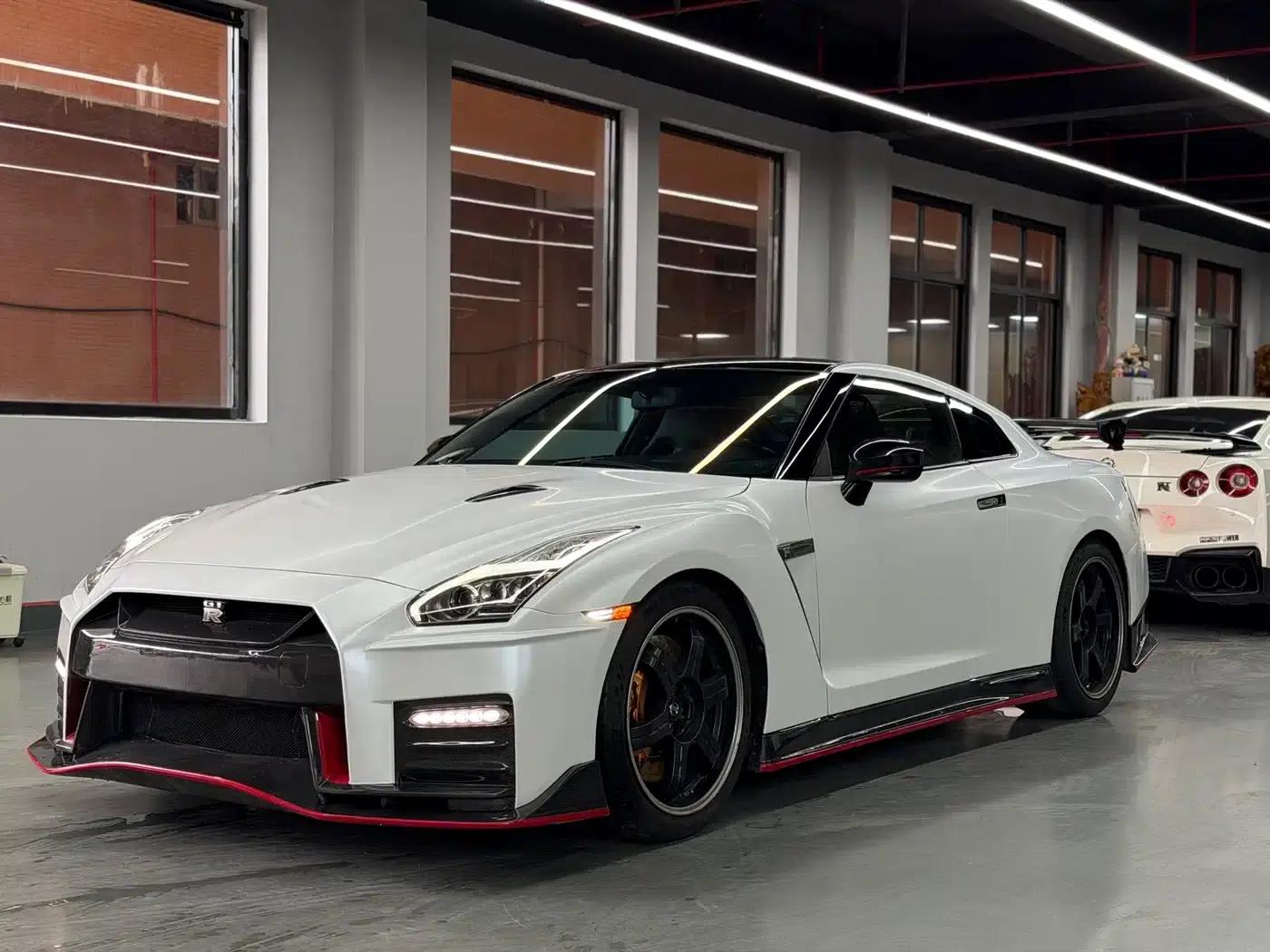 2012 Nissan GT-R 3.8T Premium Edition — миниатюра 3