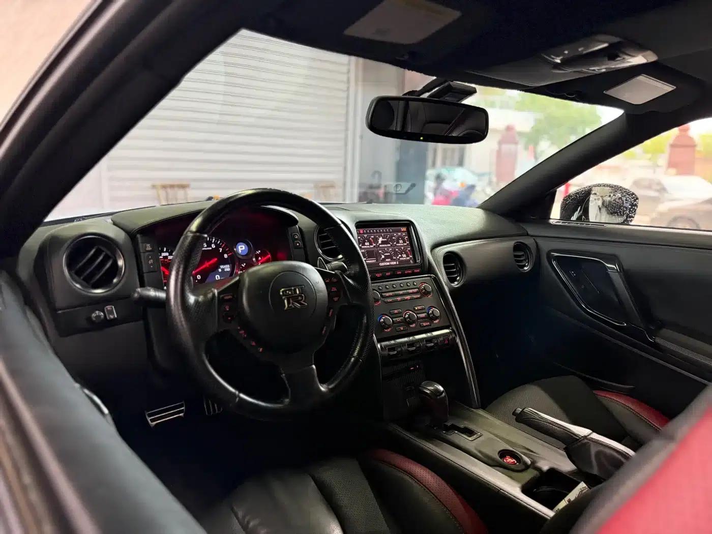 2012 Nissan GT-R 3.8T Premium Edition — миниатюра 5