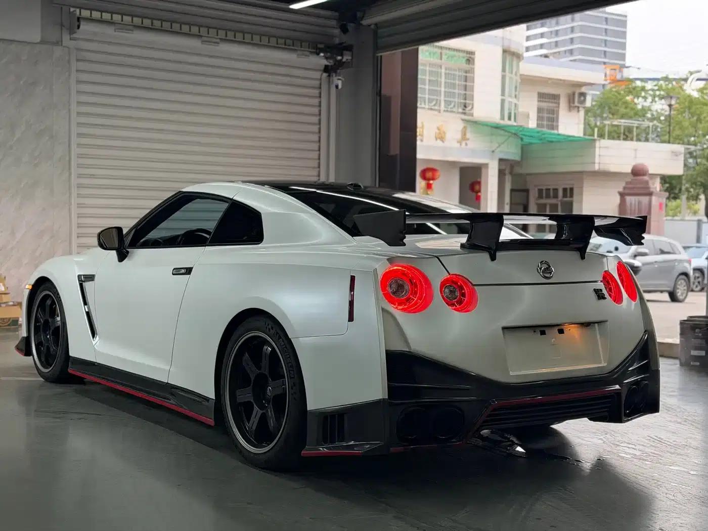 2012 Nissan GT-R 3.8T Premium Edition — миниатюра 7