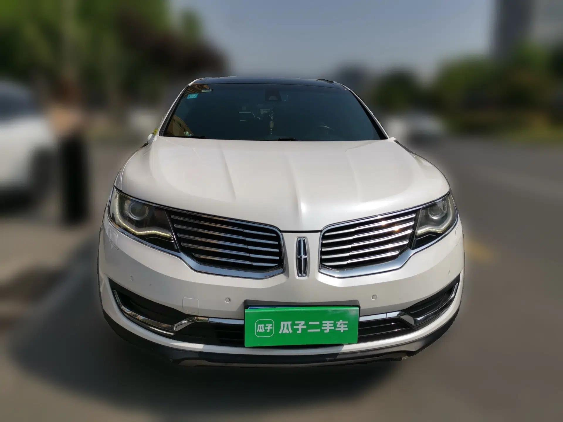 Lincoln MKX 2015 2.0T Four-Wheel Drive Luxury Edition — миниатюра 2