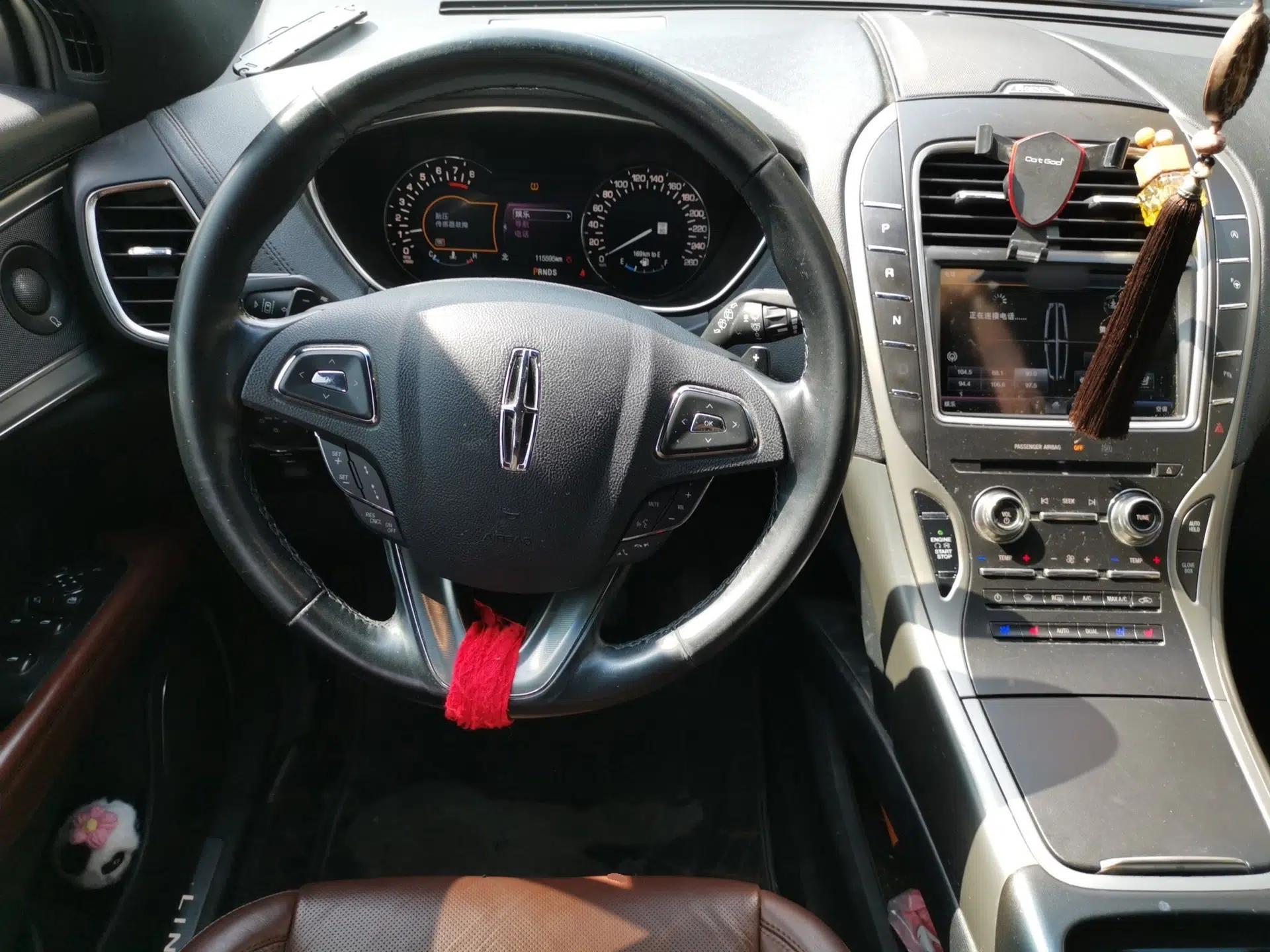 Lincoln MKX 2015 2.0T Four-Wheel Drive Luxury Edition — миниатюра 11