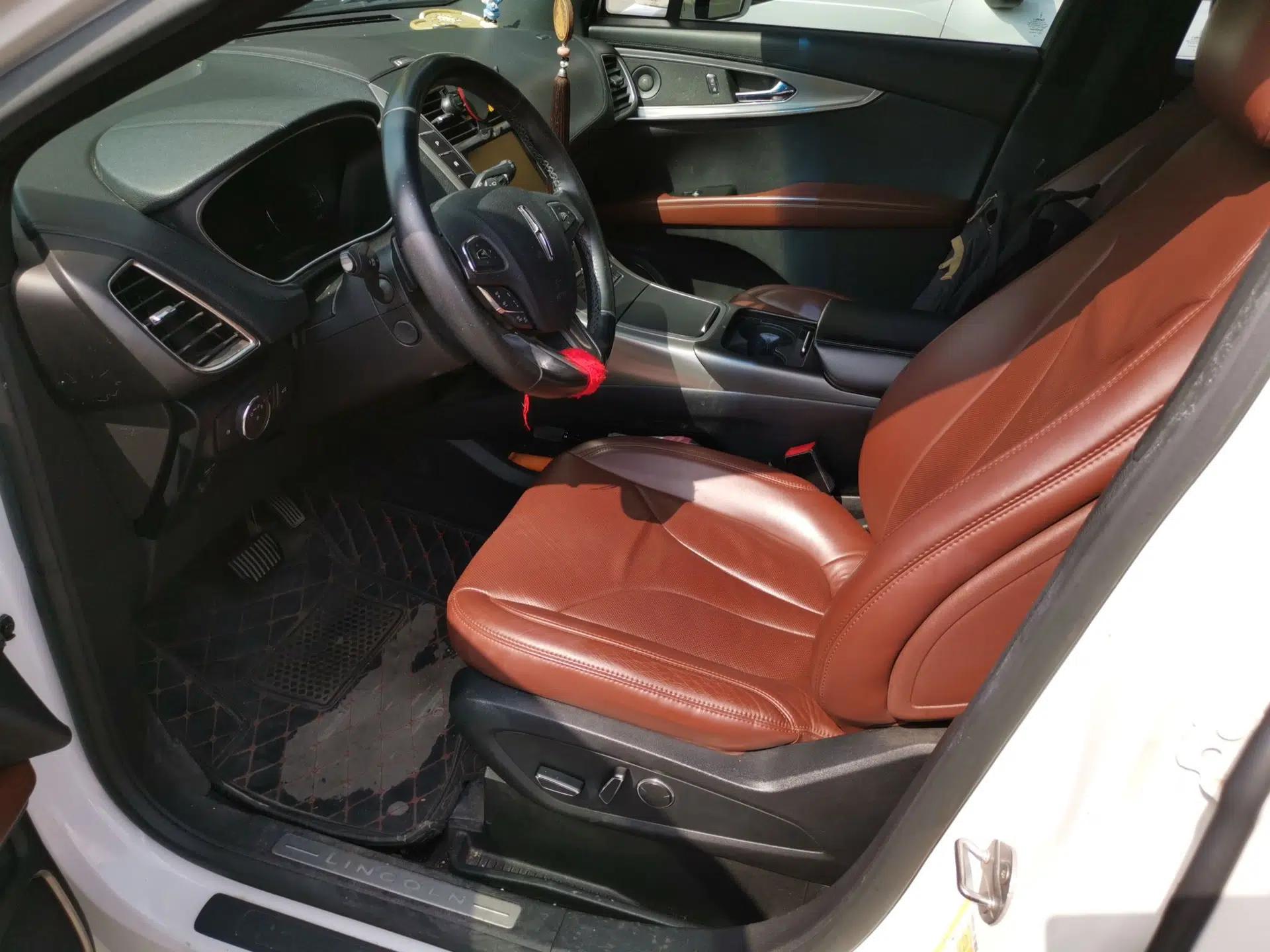 Lincoln MKX 2015 2.0T Four-Wheel Drive Luxury Edition — миниатюра 16
