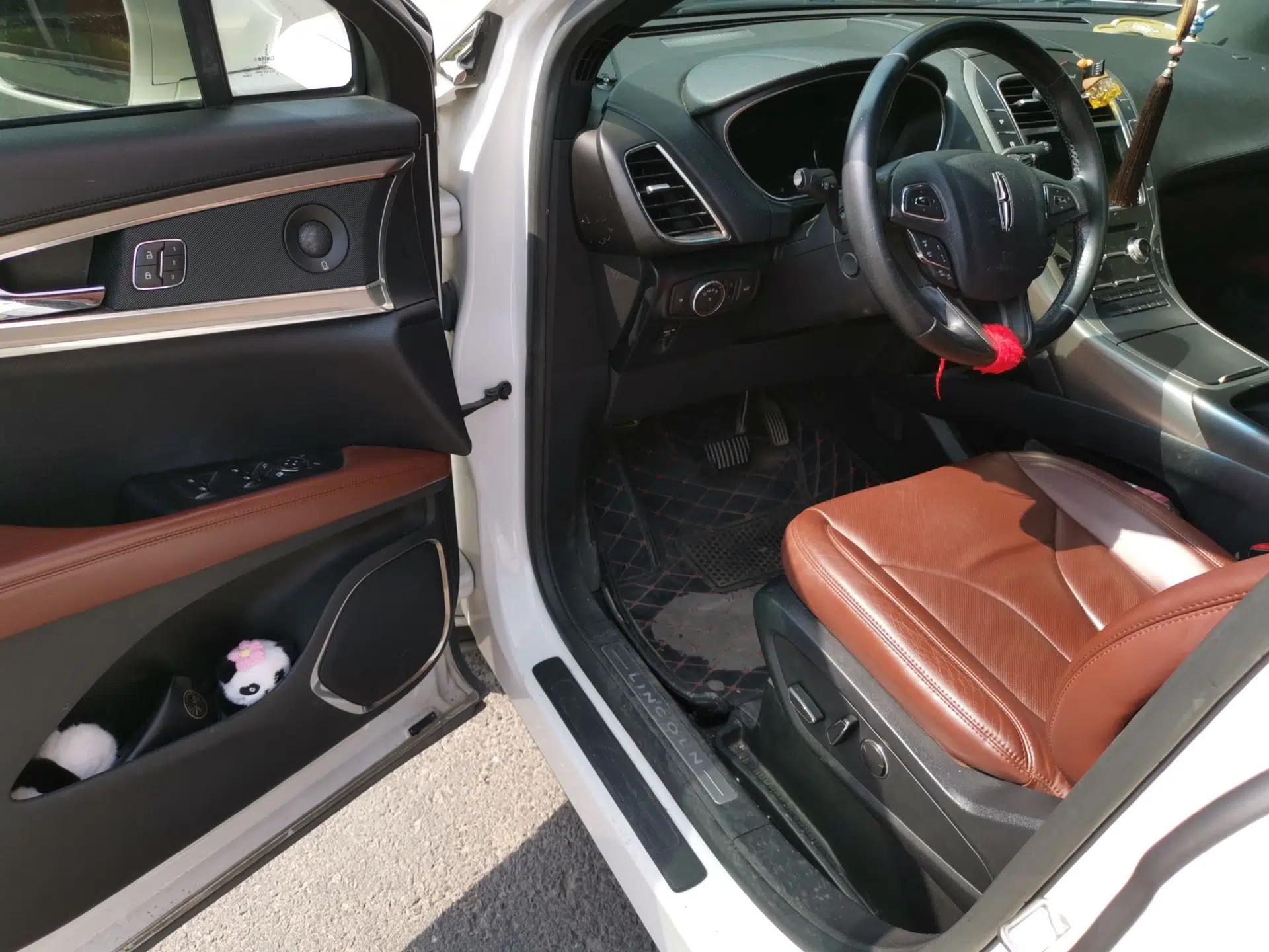 Lincoln MKX 2015 2.0T Four-Wheel Drive Luxury Edition — миниатюра 17