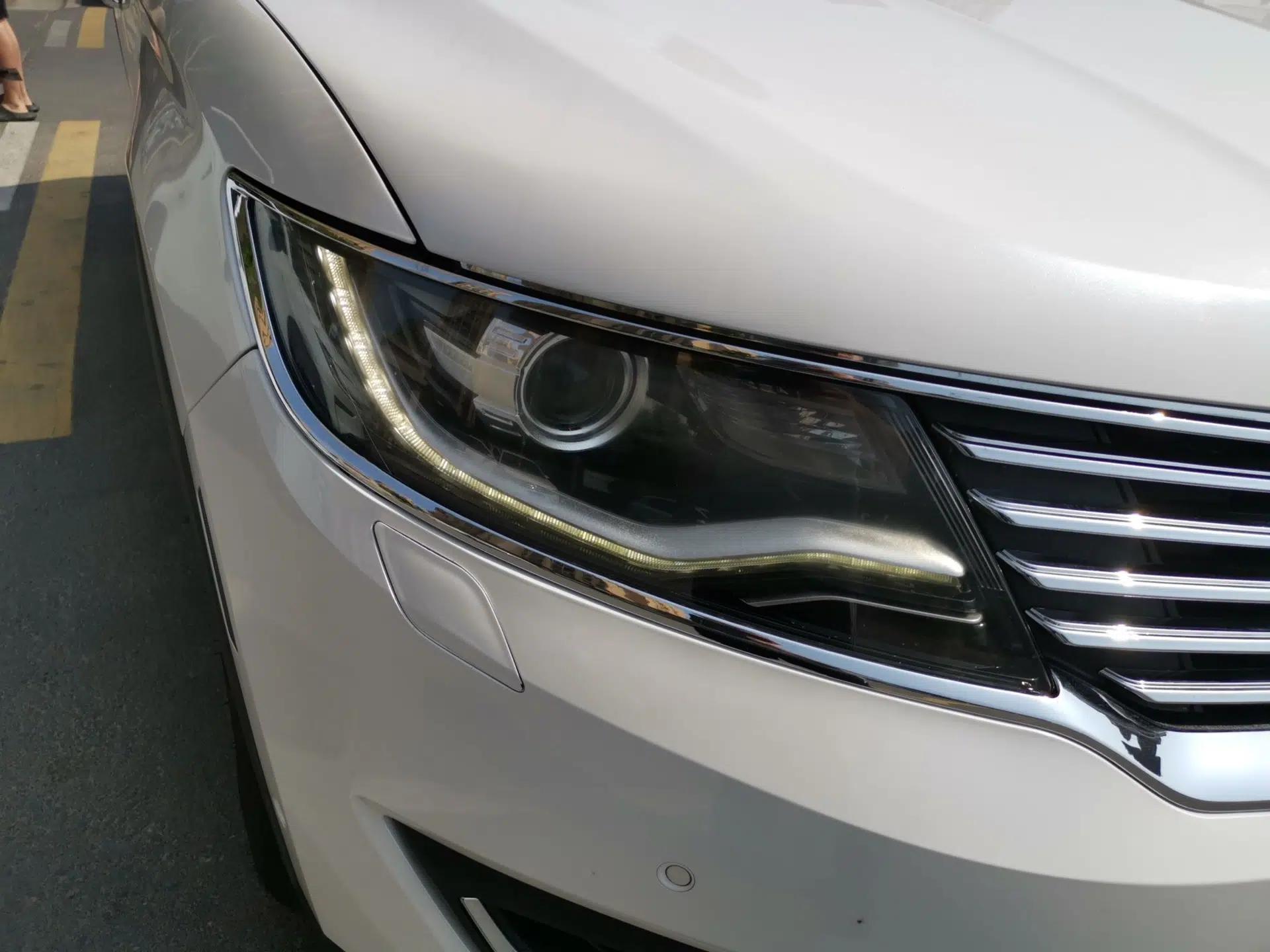 Lincoln MKX 2015 2.0T Four-Wheel Drive Luxury Edition — миниатюра 7