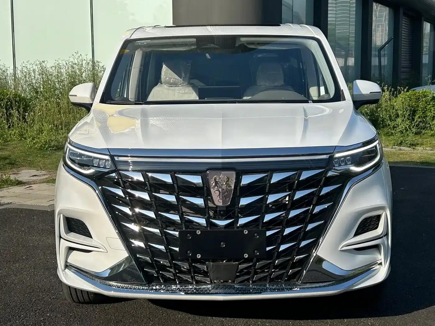 Roewe iMAX8 New Energy 2025 1.5T DMH Luxury Edition — миниатюра 2