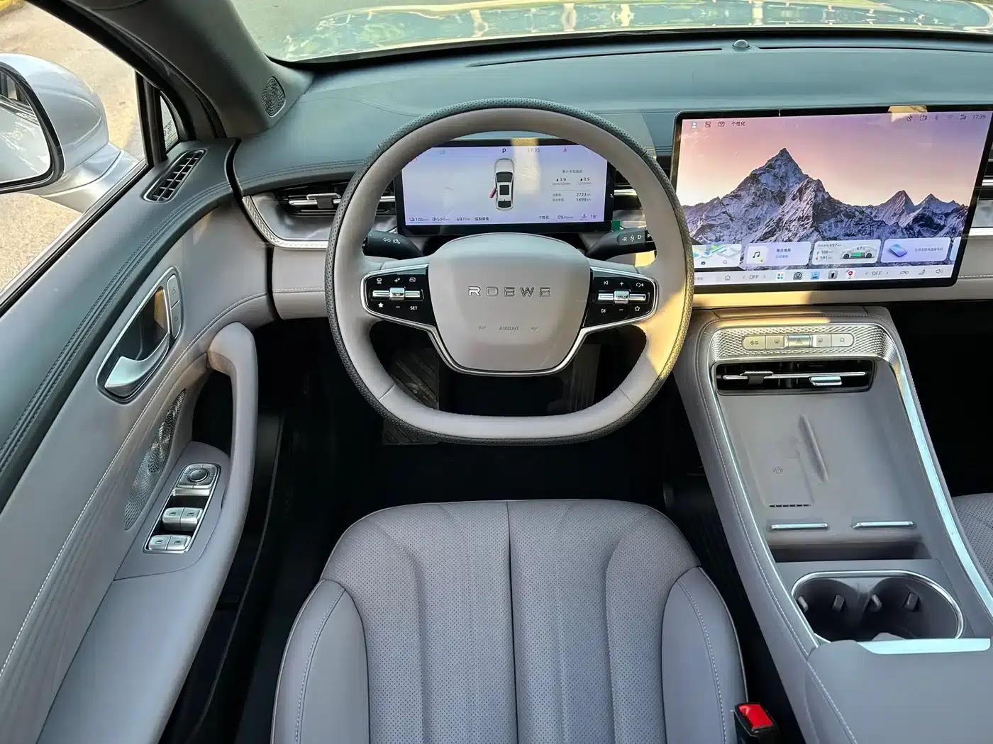 Roewe M7 DMH 2025 160km Premium Edition — миниатюра 12
