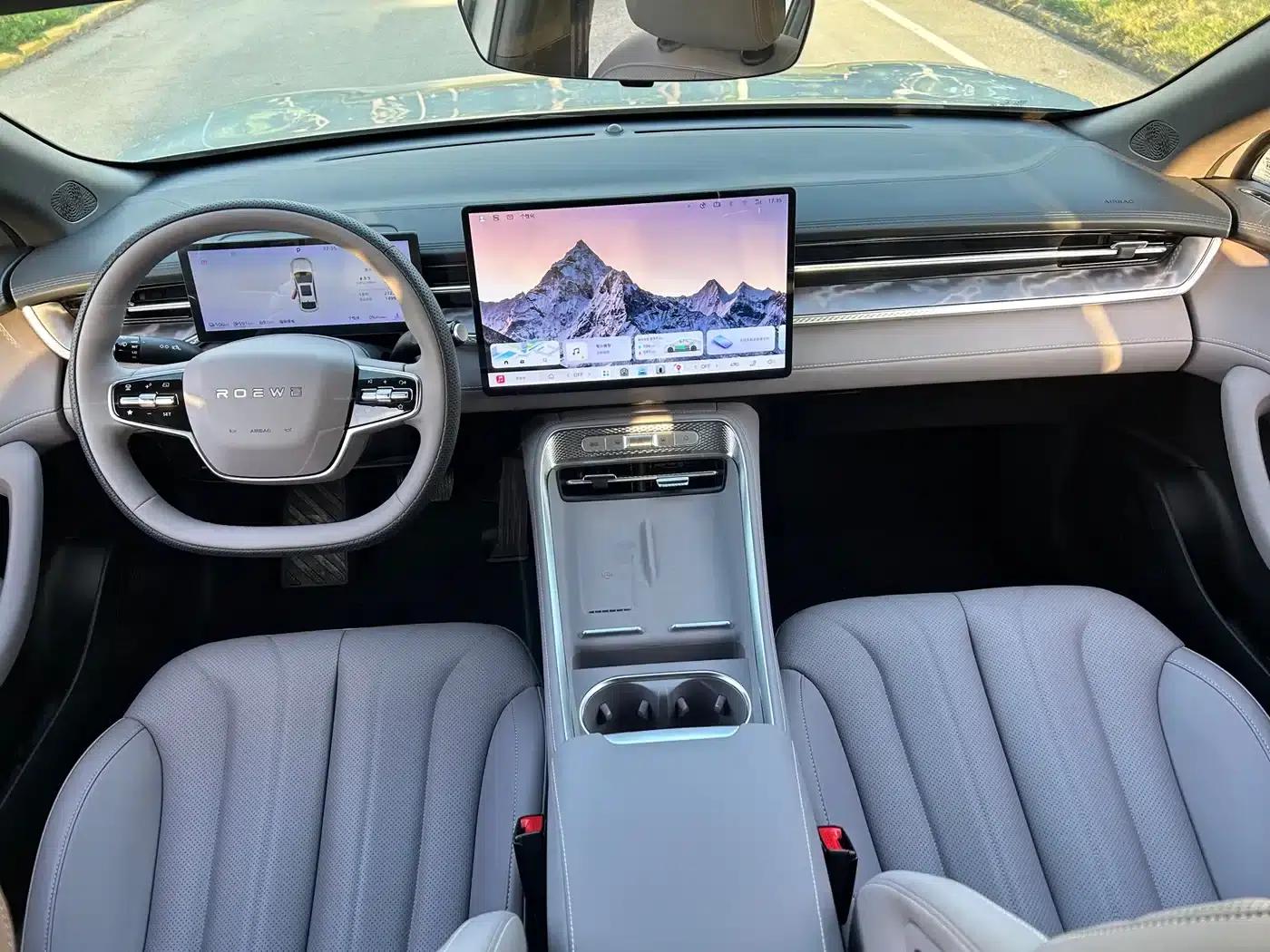 Roewe M7 DMH 2025 160km Premium Edition — миниатюра 13