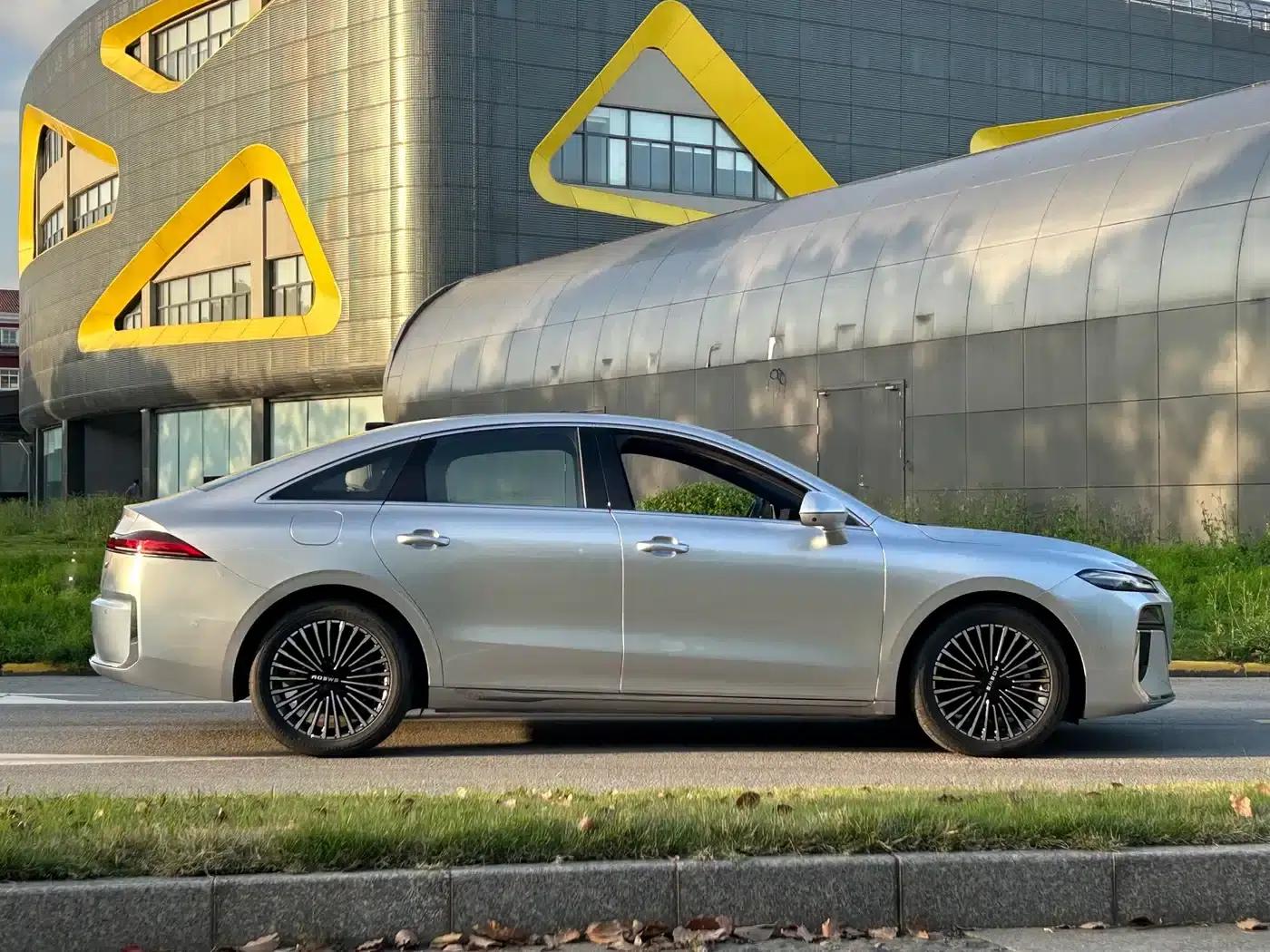 Roewe M7 DMH 2025 160km Premium Edition — миниатюра 6