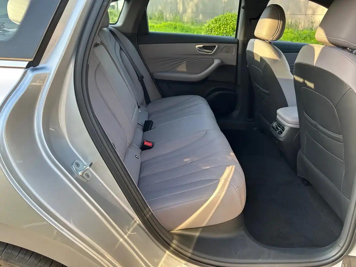 Roewe M7 DMH 2025 160km Premium Edition — миниатюра 10