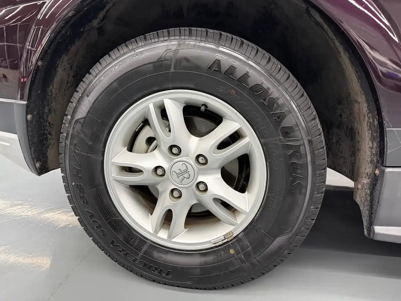 Roewe W5 2014 1.8T 2WD Automatic Shengyu Special Edition — миниатюра 11