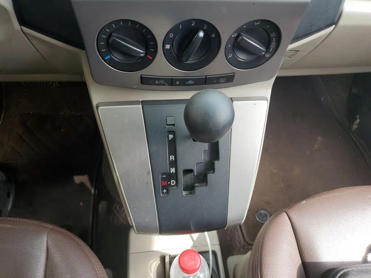 Mazda 5 2008 2.0 Automatic Comfort Edition — миниатюра 15
