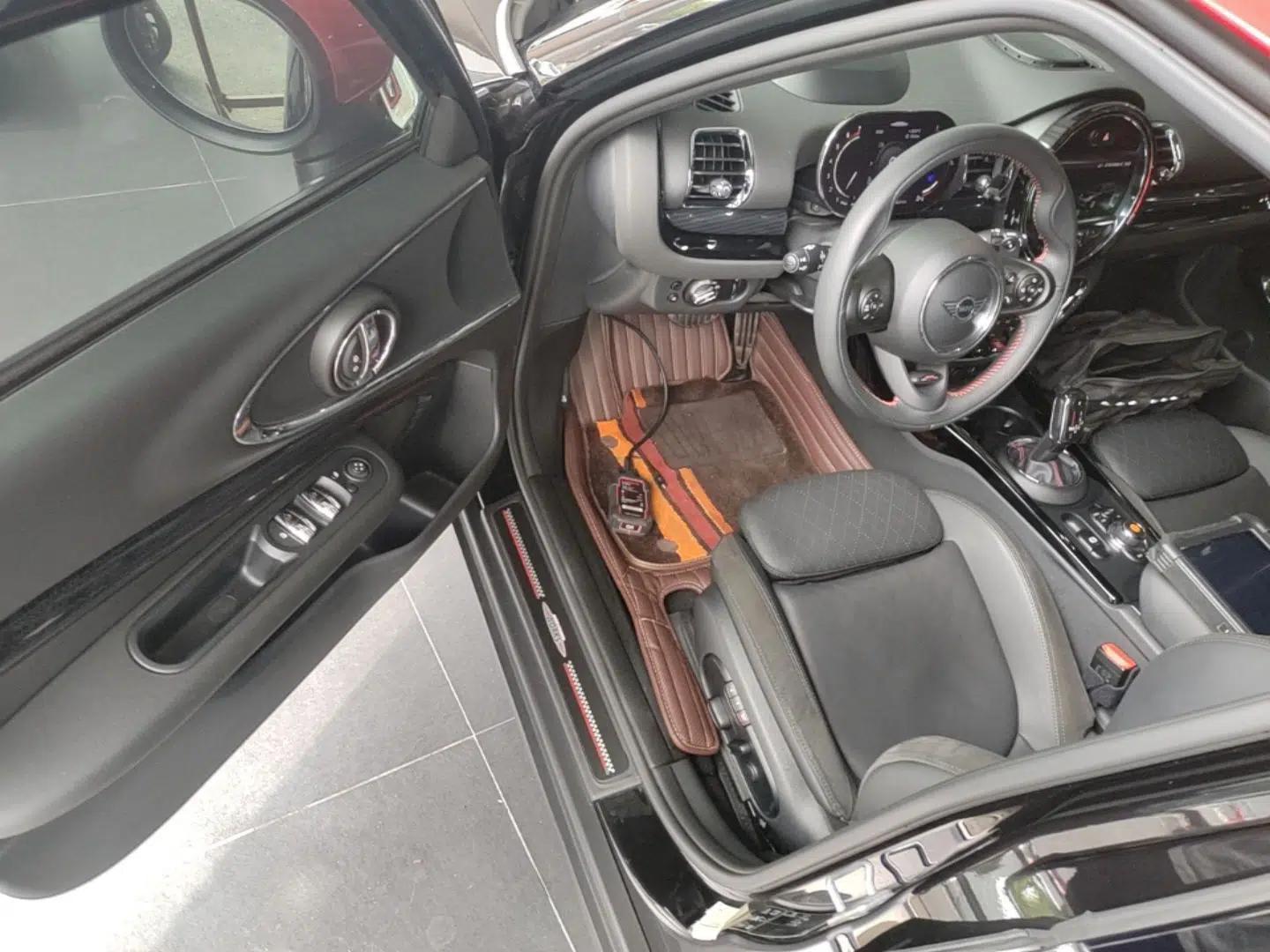 MINI JCW CLUBMAN 2021 2.0T JOHN COOPER WORKS ALL-IN — миниатюра 19