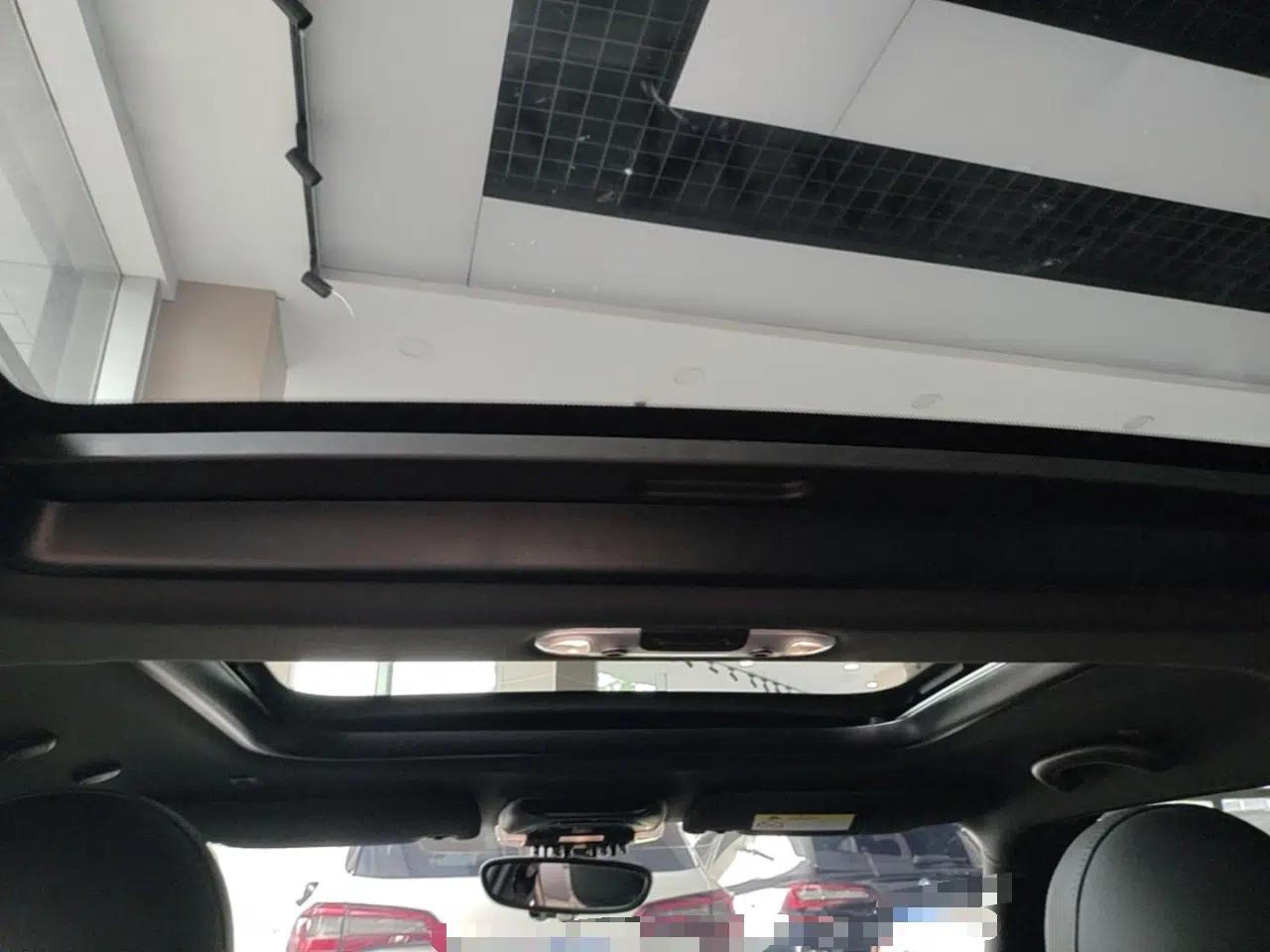 MINI JCW CLUBMAN 2021 2.0T JOHN COOPER WORKS ALL-IN — миниатюра 21