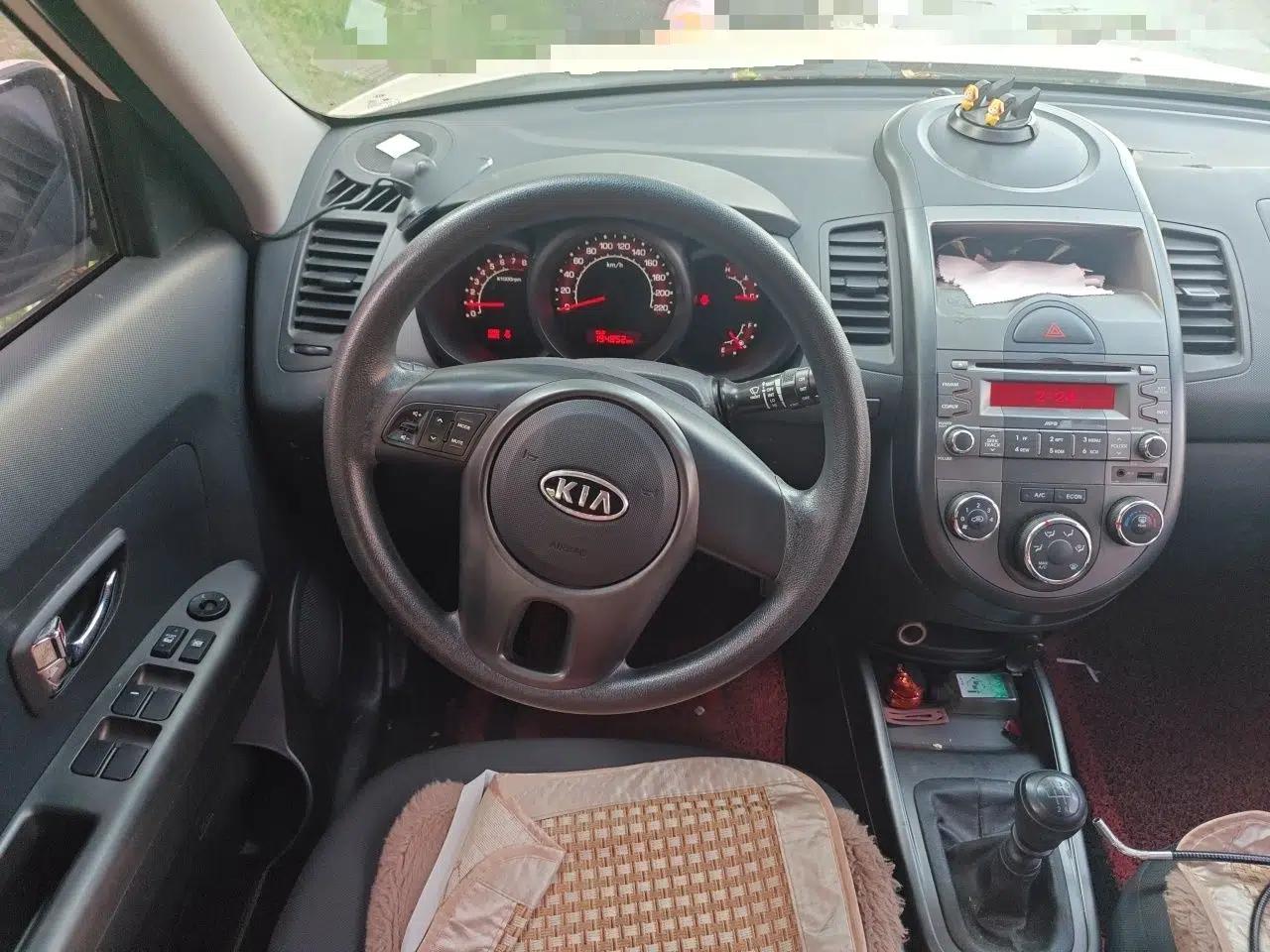 Kia Soul 2012 1.6L MT GL — миниатюра 11