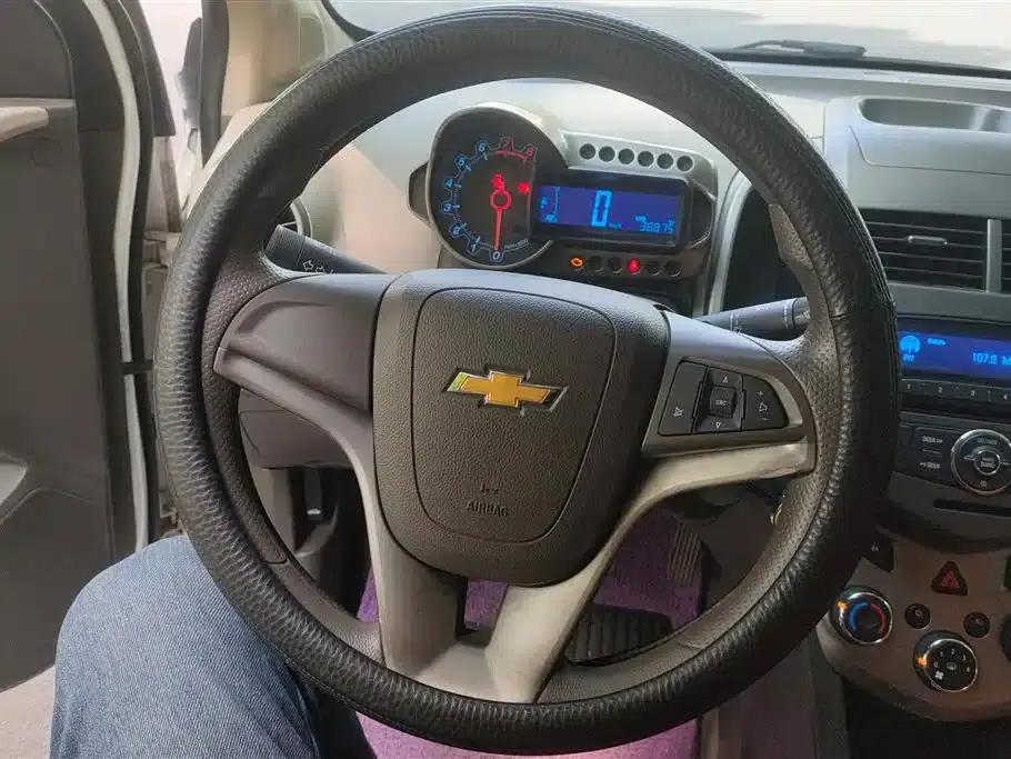 2011 Aveo Sedan 1.4L MT SE — миниатюра 15