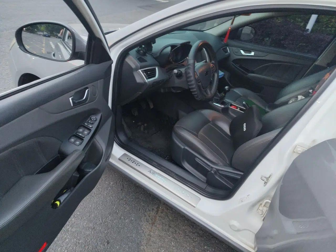 Chery Arrizo 7 2015 1.5T Manual ZhiXiang Edition — миниатюра 17
