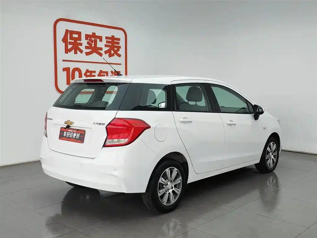 Chevrolet Aveo RV 2016 1.5L Automatic Comfortline Edition — миниатюра 2