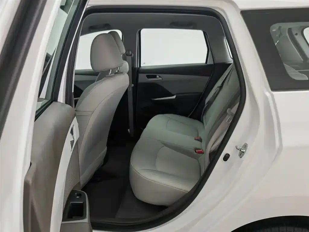 Chevrolet Aveo RV 2016 1.5L Automatic Comfortline Edition — миниатюра 15