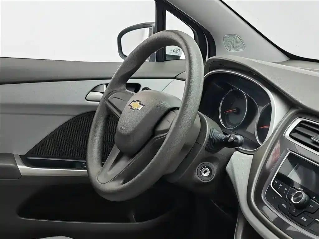 Chevrolet Aveo RV 2016 1.5L Automatic Comfortline Edition — миниатюра 22