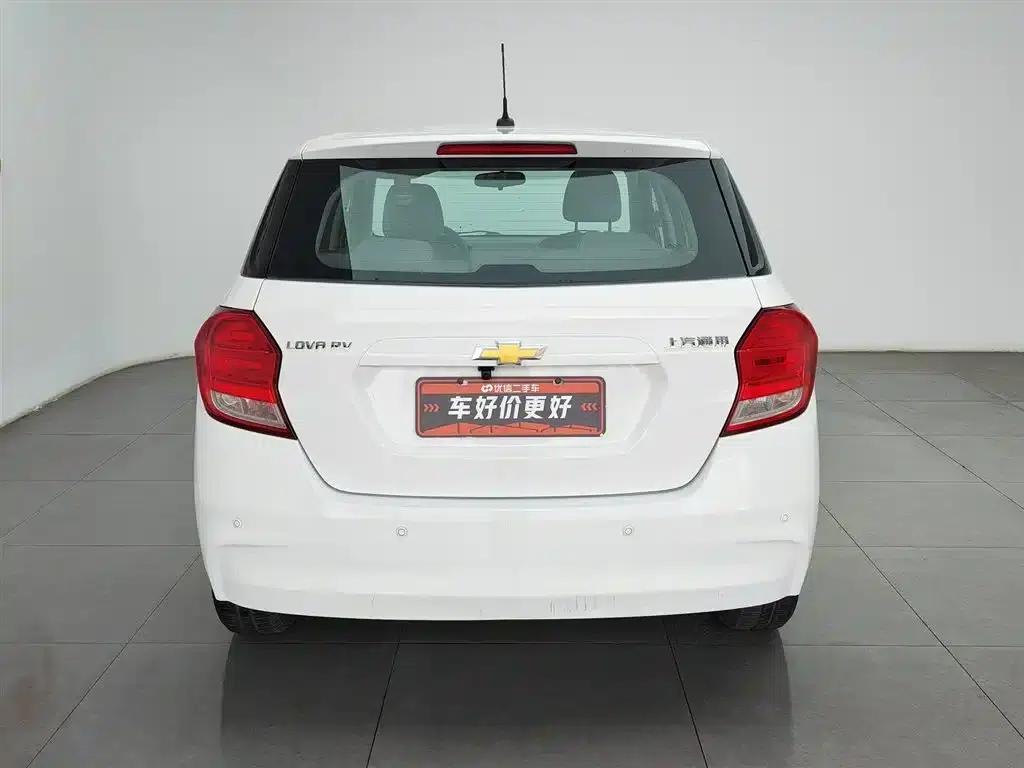 Chevrolet Aveo RV 2016 1.5L Automatic Comfortline Edition — миниатюра 4