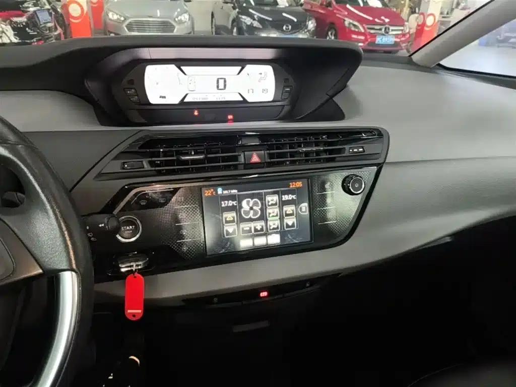 2015 C4 PICASSO 1.6T Fashion 5-seater — миниатюра 13