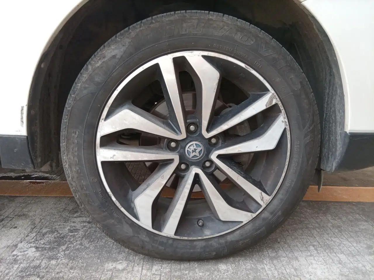 Venucia T90 2018 2.0L CVT Smart Connect Luxury Edition China V Standard — миниатюра 8