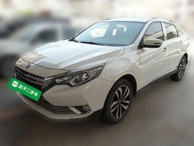 Venucia T90 2018 2.0L CVT Smart Connect Luxury Edition China V Standard
