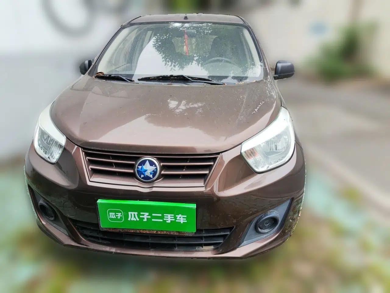 Venucia R30 2014 1.2L Manual Enjoyment Edition — миниатюра 2