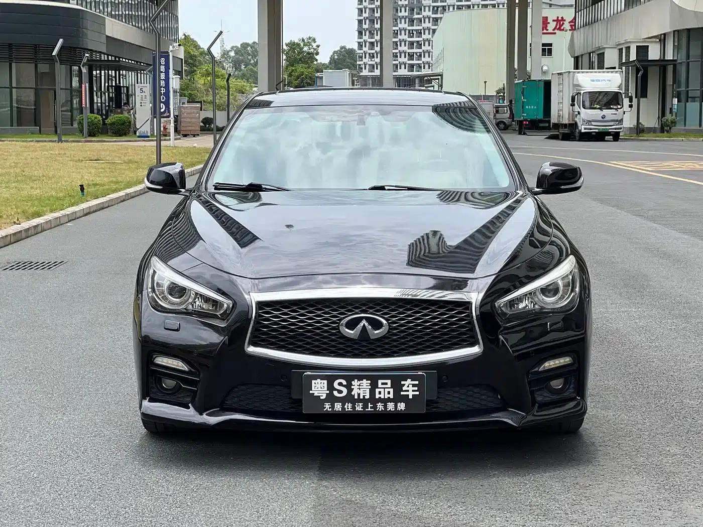 Infiniti Q50 2014 3.7L Luxury Sport Edition — миниатюра 2