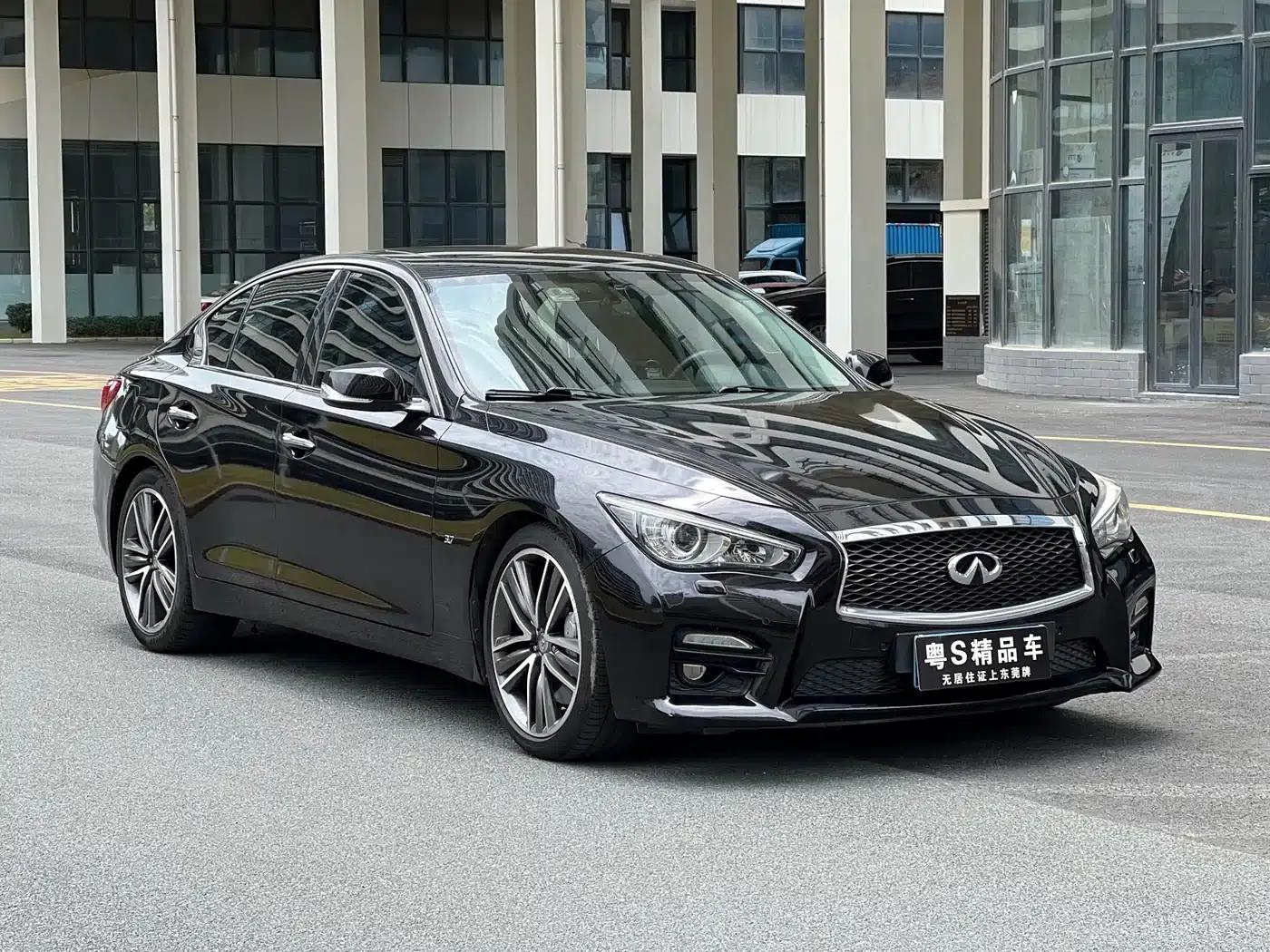 Infiniti Q50 2014 3.7L Luxury Sport Edition — миниатюра 3