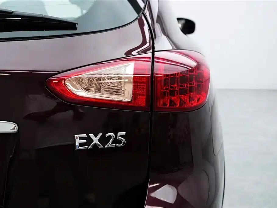 Infiniti EX 2011 EX25 Elegance Edition — миниатюра 17