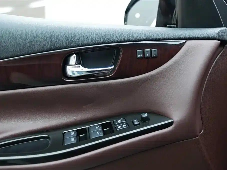 Infiniti EX 2011 EX25 Elegance Edition — миниатюра 7