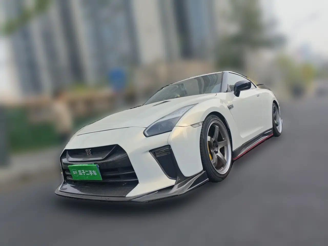 Nissan GT-R 2010 3.8T Premium Edition — миниатюра 1