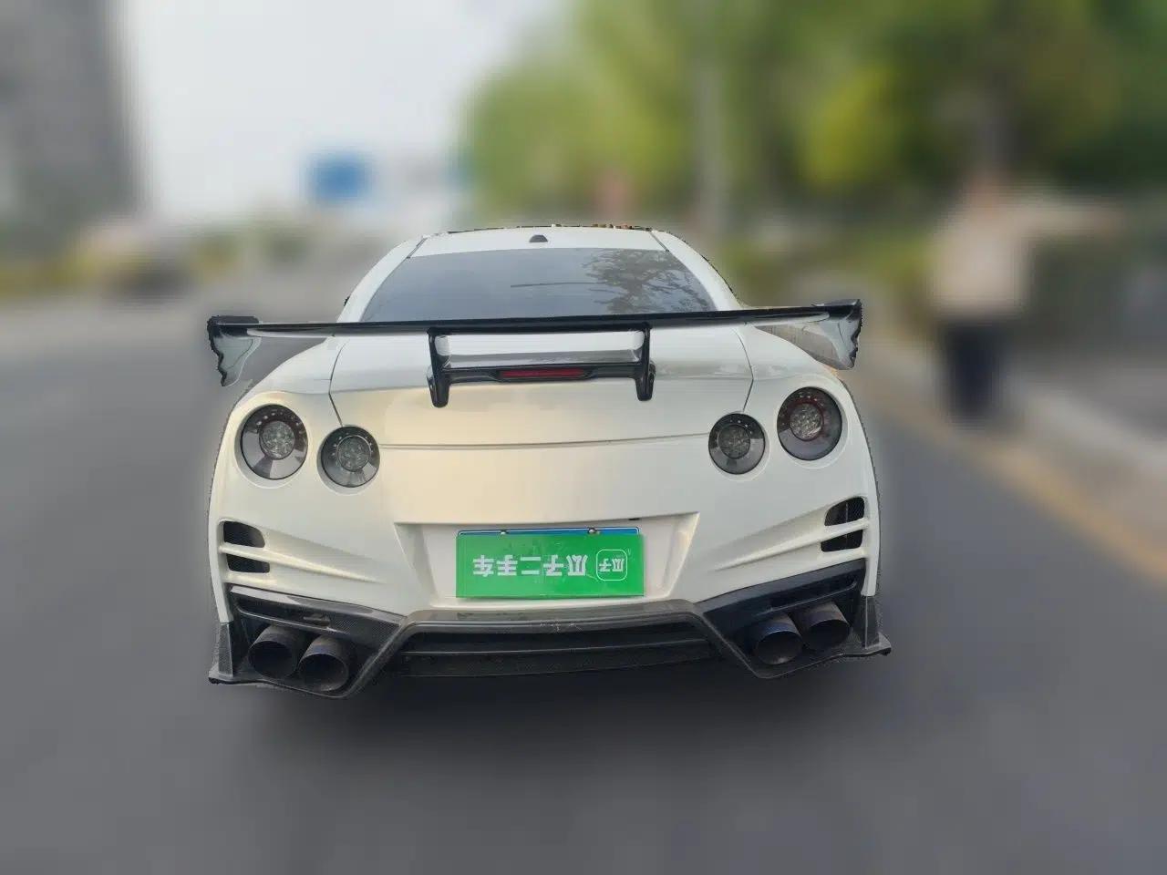 Nissan GT-R 2010 3.8T Premium Edition — миниатюра 5