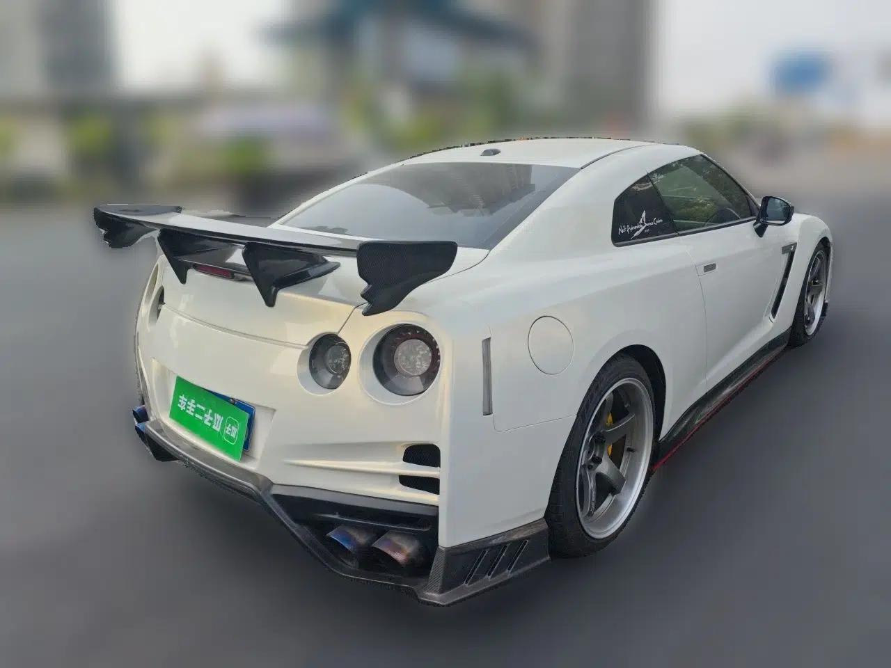 Nissan GT-R 2010 3.8T Premium Edition — миниатюра 6