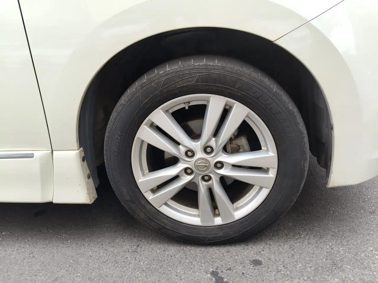 Nissan Quest 2015 3.5L SL — миниатюра 8