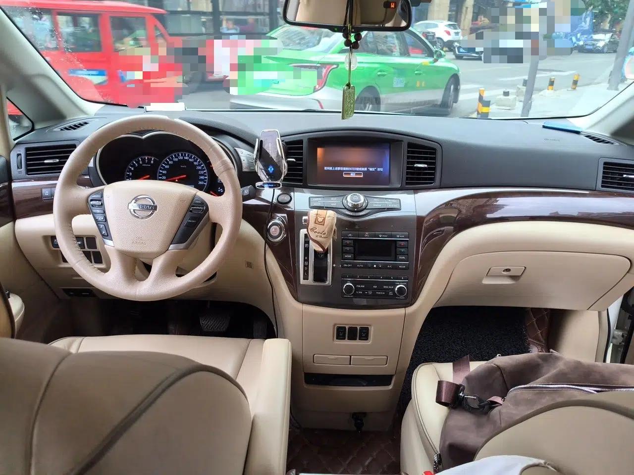 Nissan Quest 2015 3.5L SL — миниатюра 10