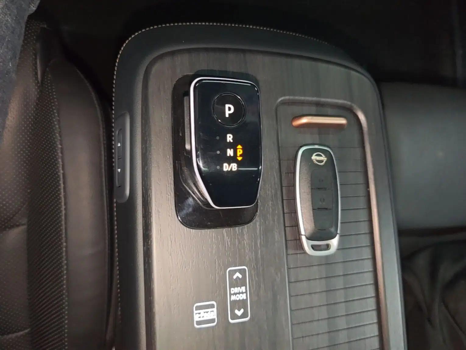 Nissan ARIYA 2022 Two-Wheel Drive Long-Range Version — миниатюра 17