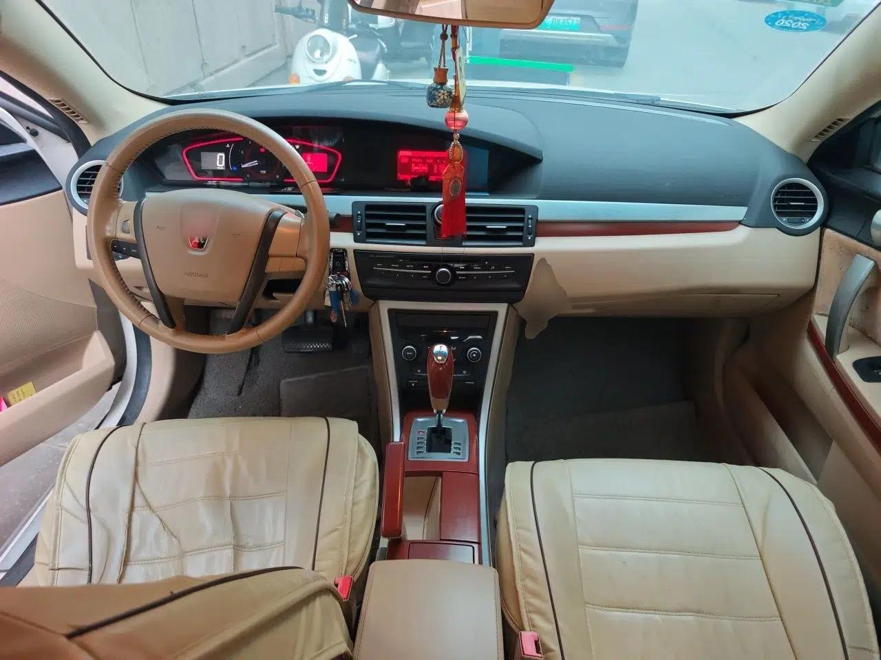 Roewe 550 2013 Classic Edition 550 1.8L Automatic Fashion Model — миниатюра 10