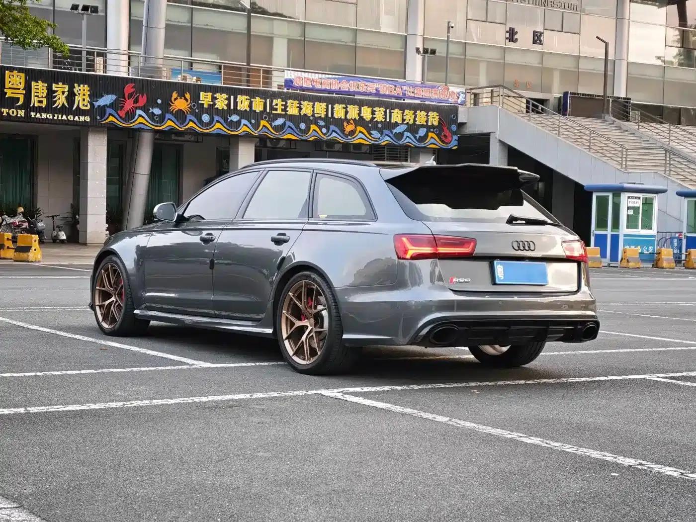 2016 Audi RS 6 4.0T Avant — миниатюра 5