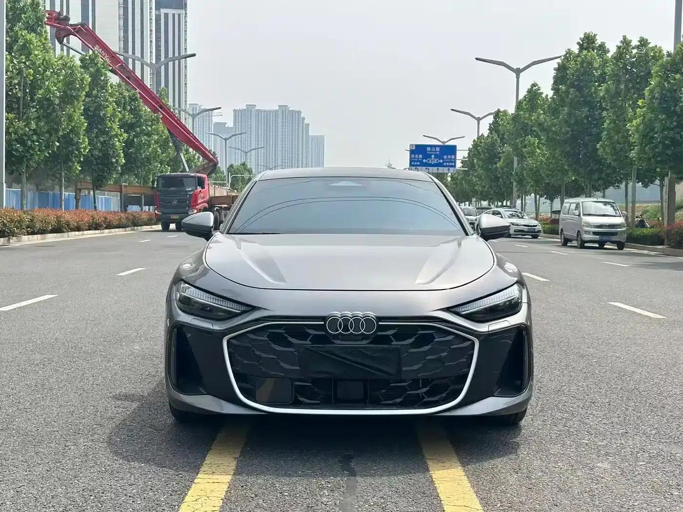 Audi A5L Sportback 2026 TFSI 150kW Luxury — миниатюра 2