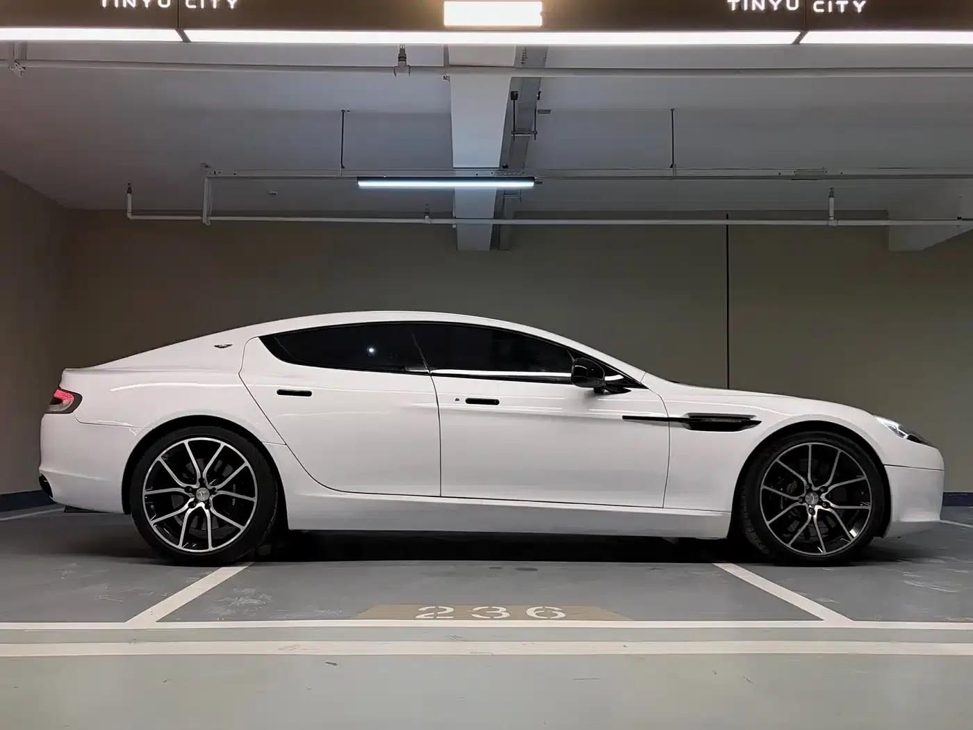 2010 Rapide 6.0L — миниатюра 6