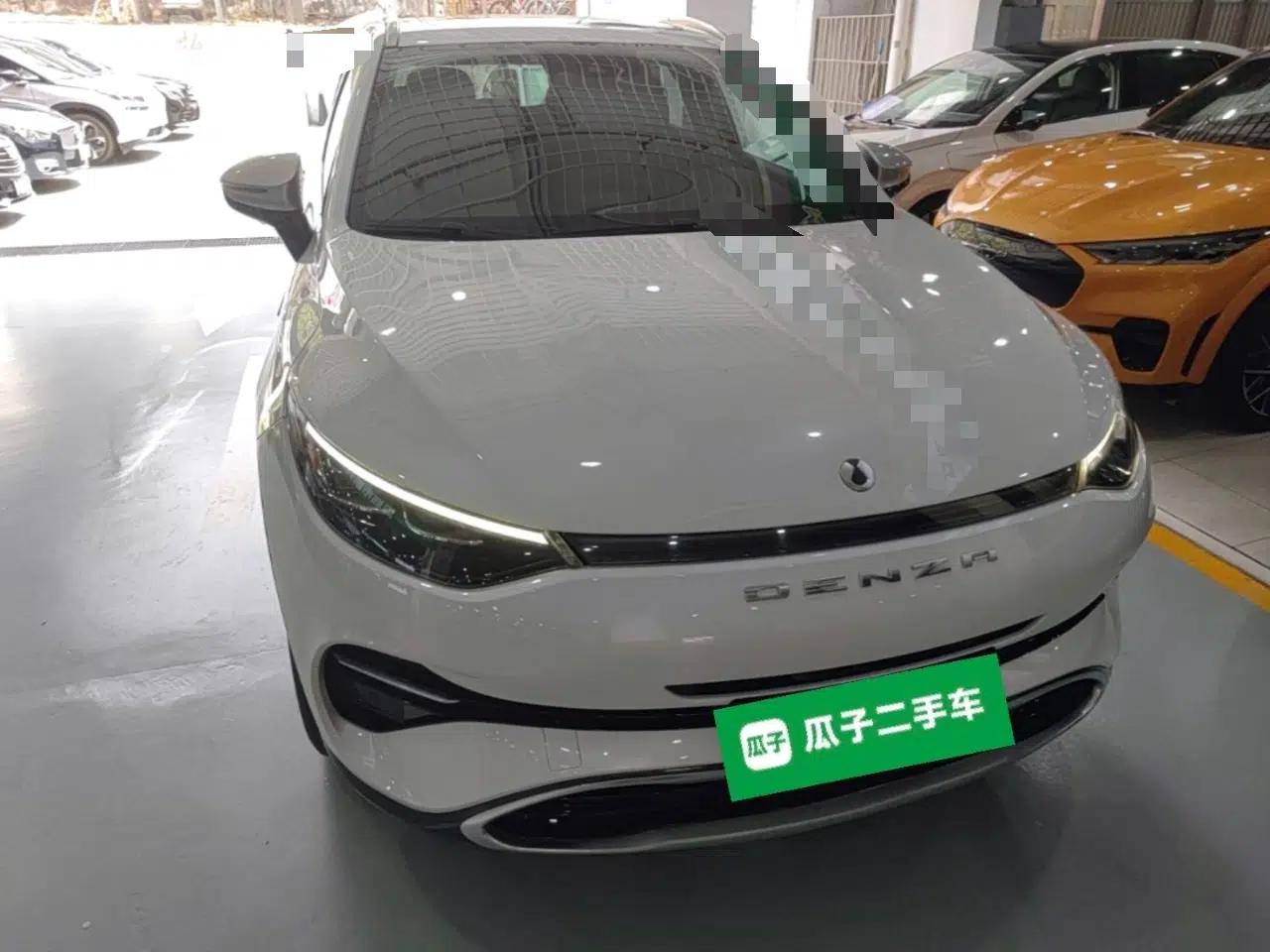 Denza X 2020 PHEV Flagship Edition — миниатюра 3