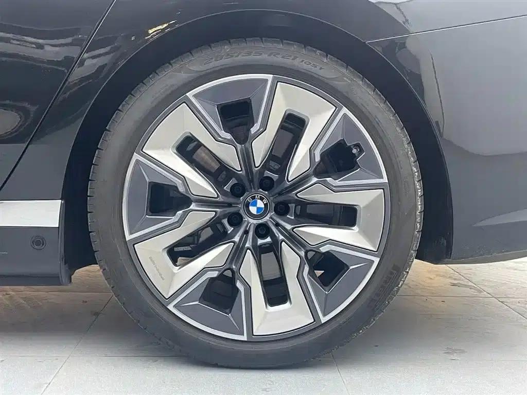 BMW i7 2023 eDrive50L Luxury Package — миниатюра 18